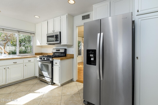 Building Photo - 2872 E Panamint Ct