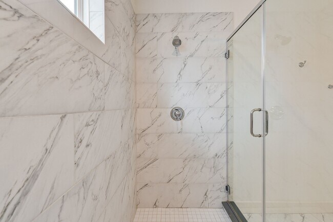 Building Photo - 2623 Judiway St