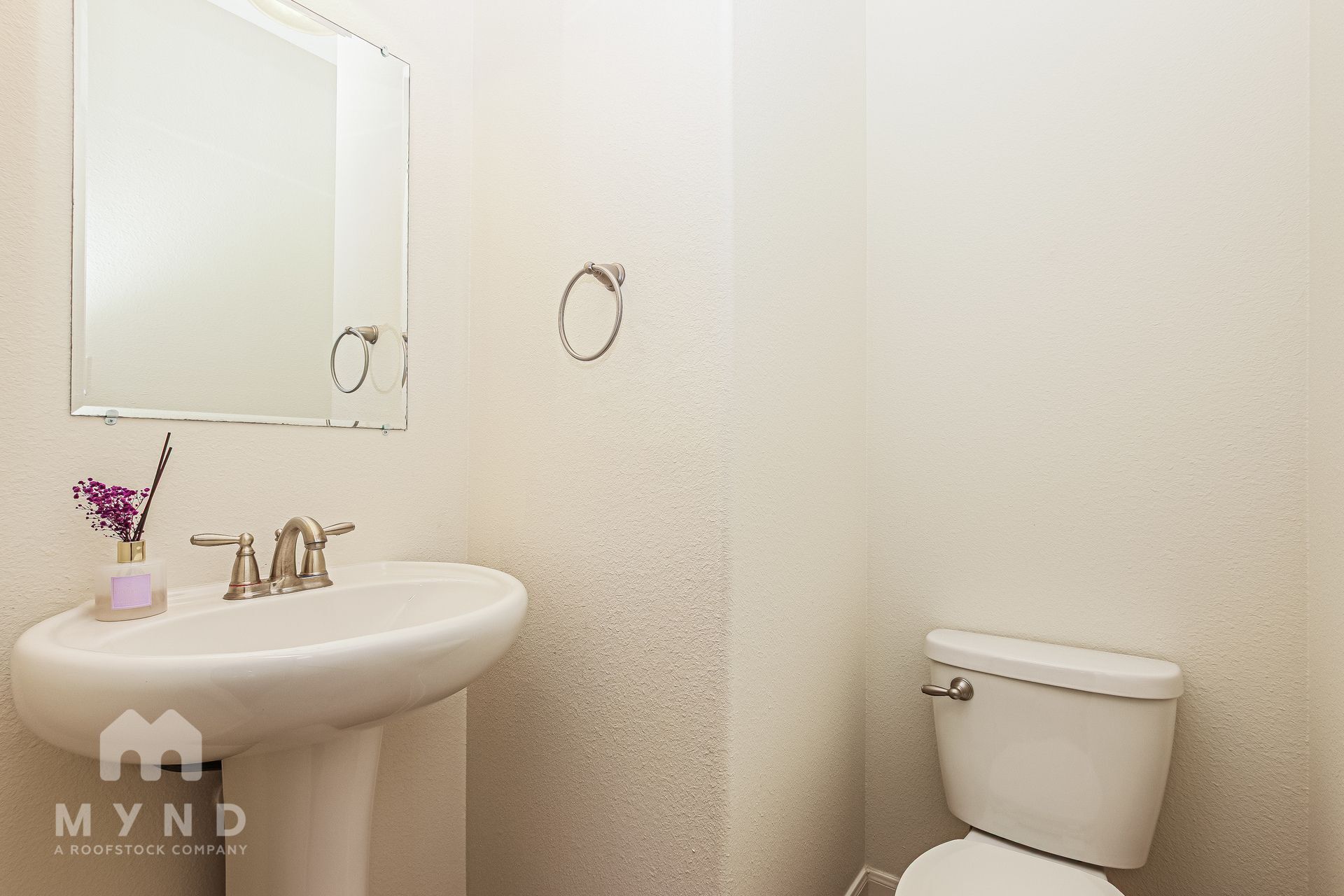 Building Photo - 5501 Sendero Springs Dr