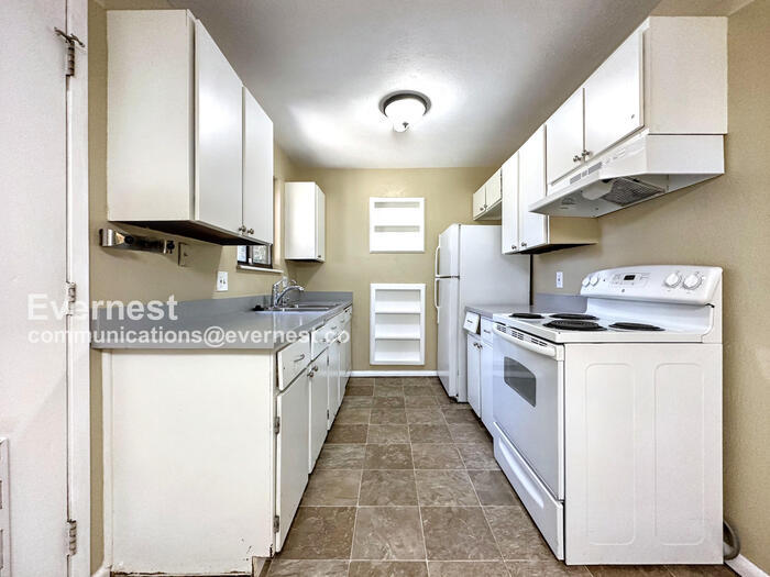 Building Photo - 9379 W 104th Dr