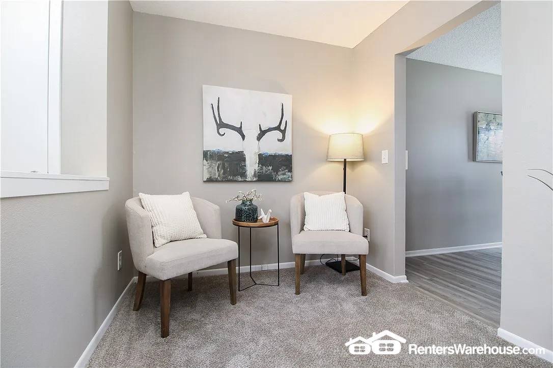 Building Photo - 1933 E 25th St