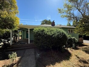Building Photo - 3490 Neef Ave SE