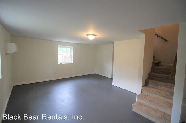 Building Photo - 1 br, 2 bath House - 424 Deaverview Road