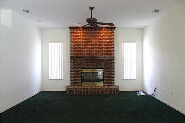 Building Photo - 2228 Lake Holloway Blvd