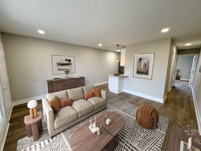 Building Photo - Lakeside Studio Apartments