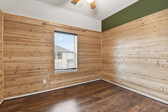 Building Photo - 1414 New Urban Wy