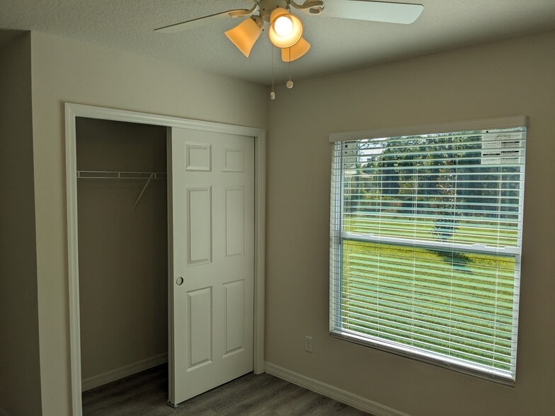 Building Photo - 5837 Babian Rd