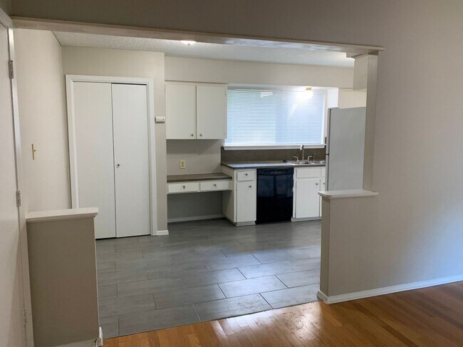 Building Photo - Great Home in North Austin!