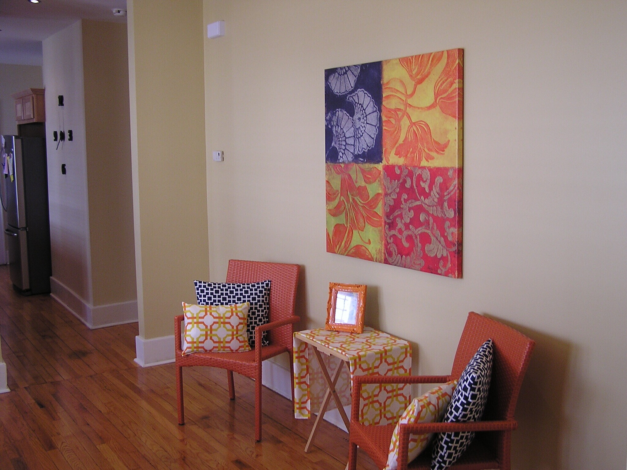 Building Photo - 425 Roosevelt Ave