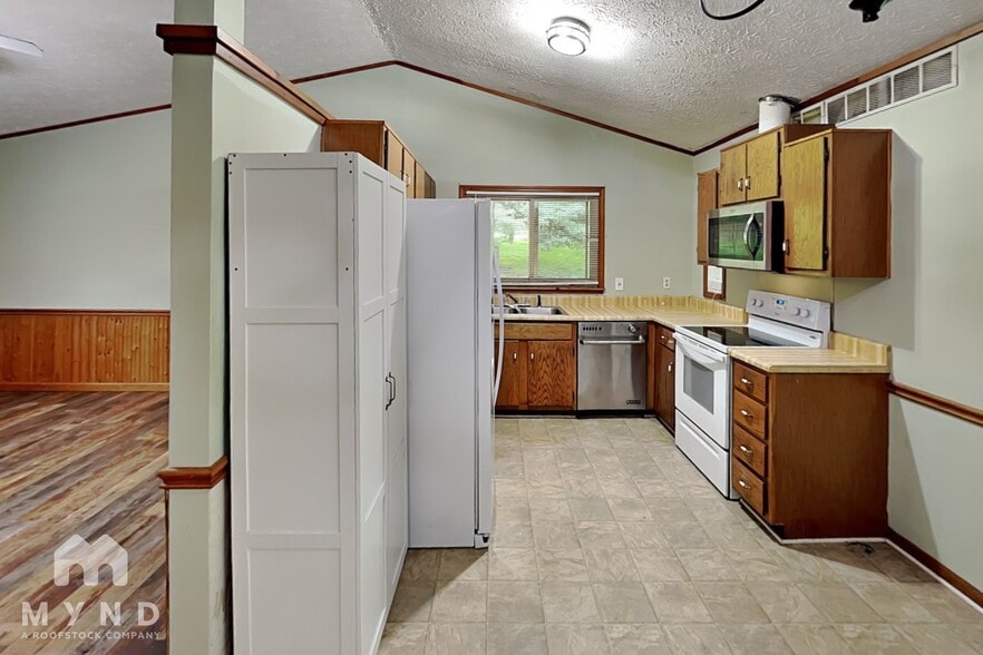 Building Photo - 4549 Strickland Blvd