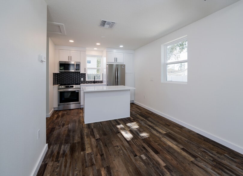 Building Photo - 4825 5th St N