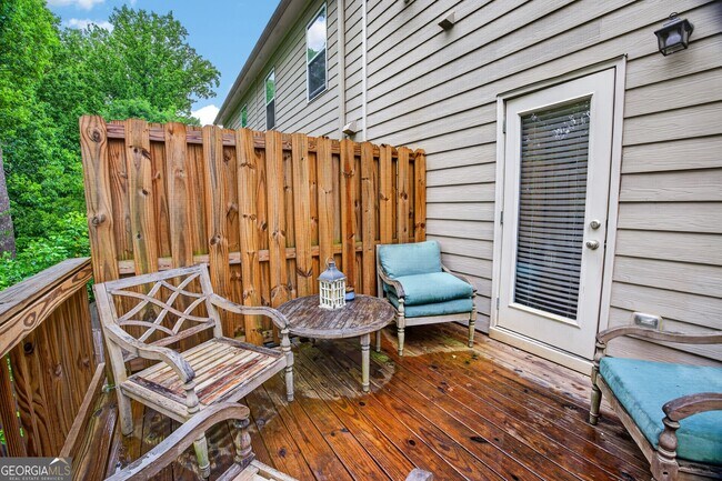 Building Photo - 865 Society Cir