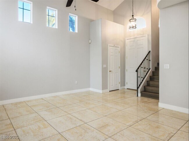 Building Photo - 8778 Villa La Rae Ave