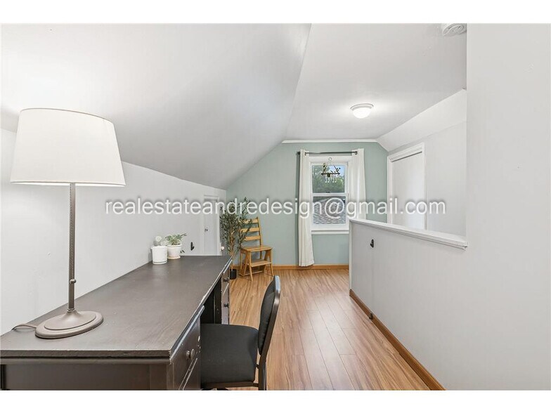 Building Photo - 111 Spruce St