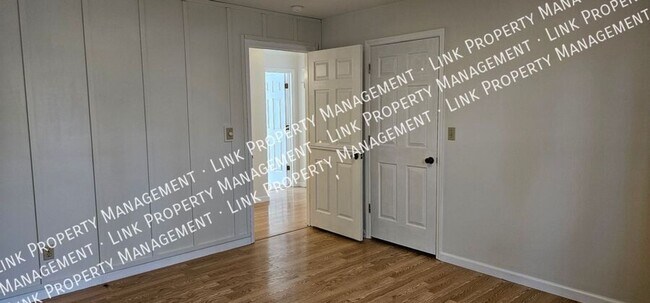 Building Photo - 9328 Berkshire Cir