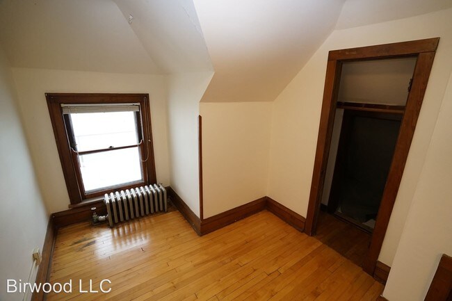 Building Photo - 1341 Morrison St