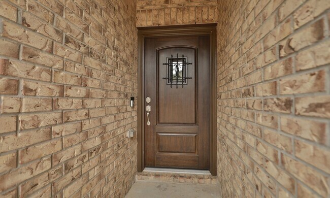 Building Photo - 23106 Tindarey Falls Ln