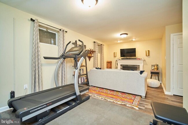 Building Photo - 1230 Weatherstone Ct