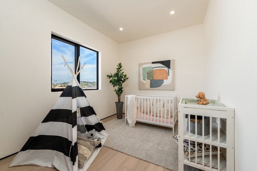 Bedroom #2 filled with natural light - 836 Waterloo St