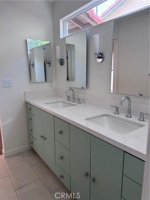 Building Photo - 43342 Callaway Ct