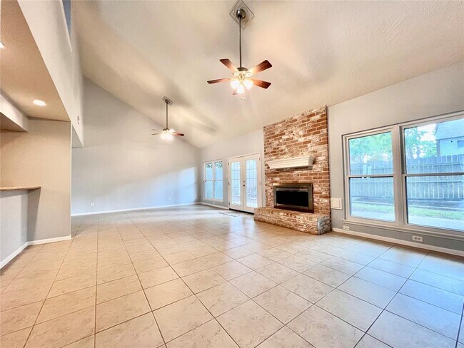 Building Photo - 11407 Briar Rose Dr