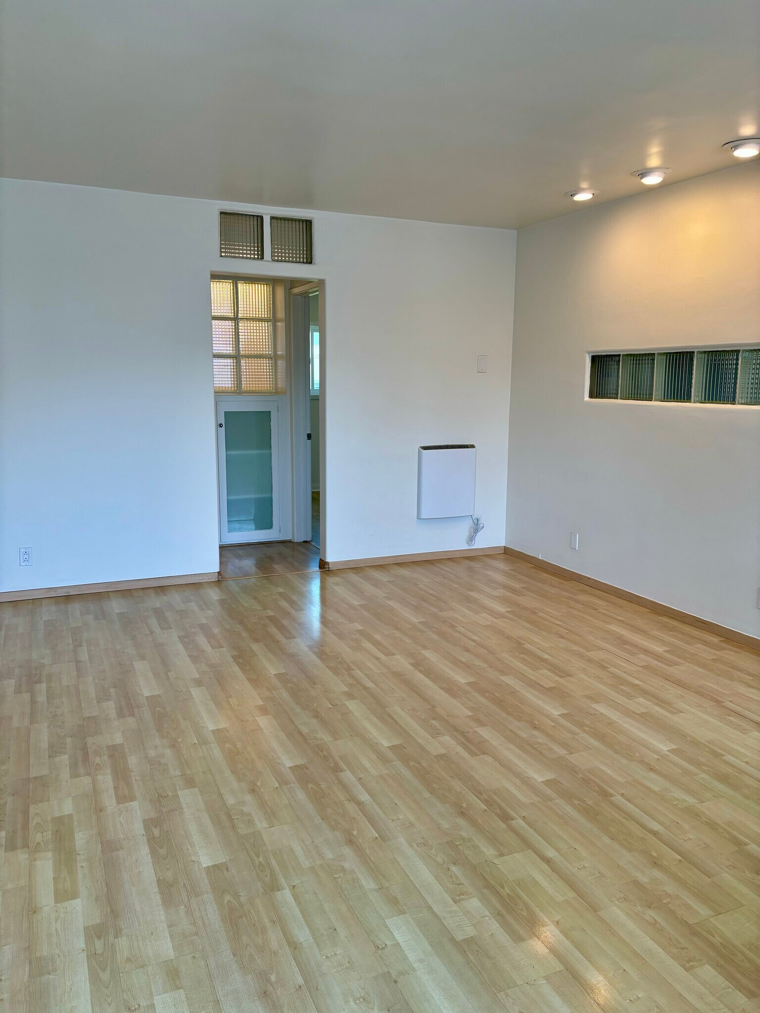 Building Photo - 229 Bicknell Ave