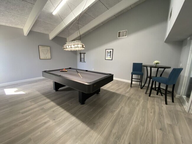 Building Photo - 20 Glen Cove Ct