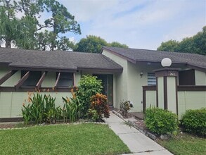 Building Photo - 263 Deerfield Ct