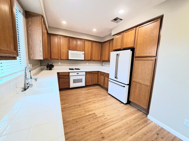 Building Photo - 5090 Napa Shore Dr