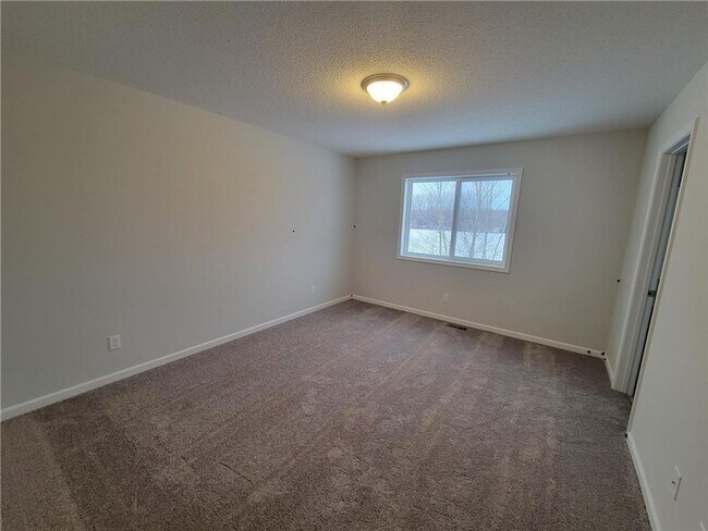 Building Photo - Modern 4-Bed Home with Open Layout, 3-Car ...