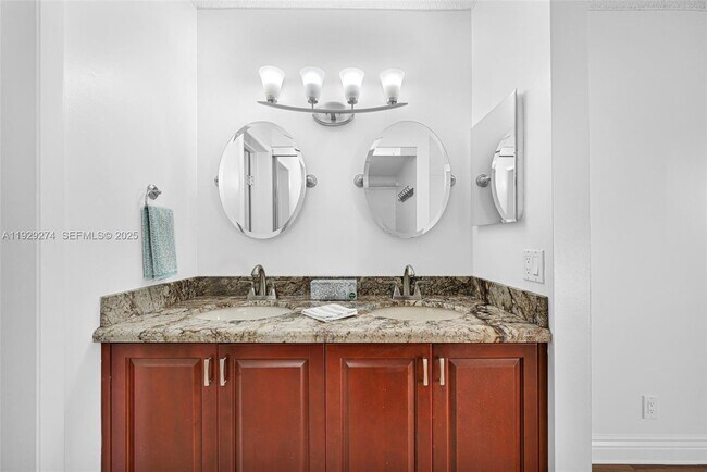 Building Photo - 3150 NW 42nd Ave