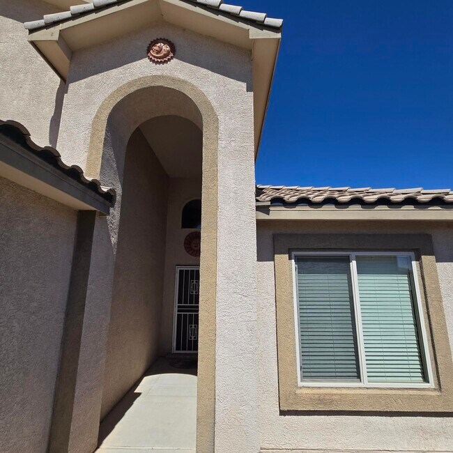 Building Photo - 6912 Vista Del Sol Dr NW
