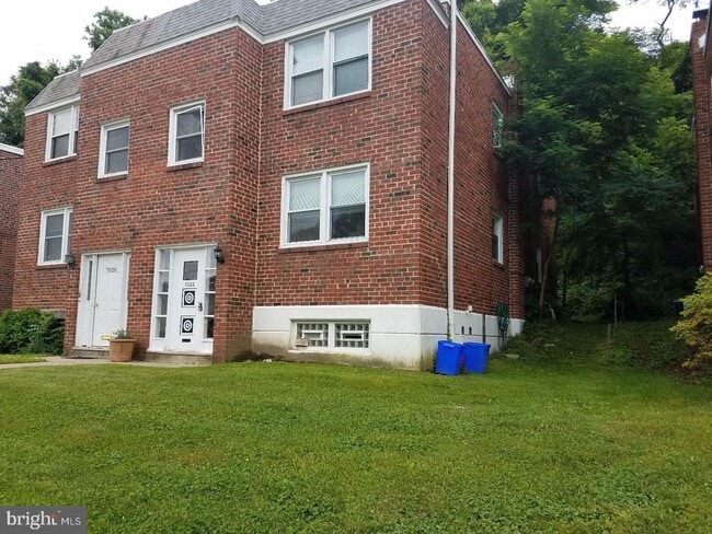 Building Photo - 7022 Valley Ave