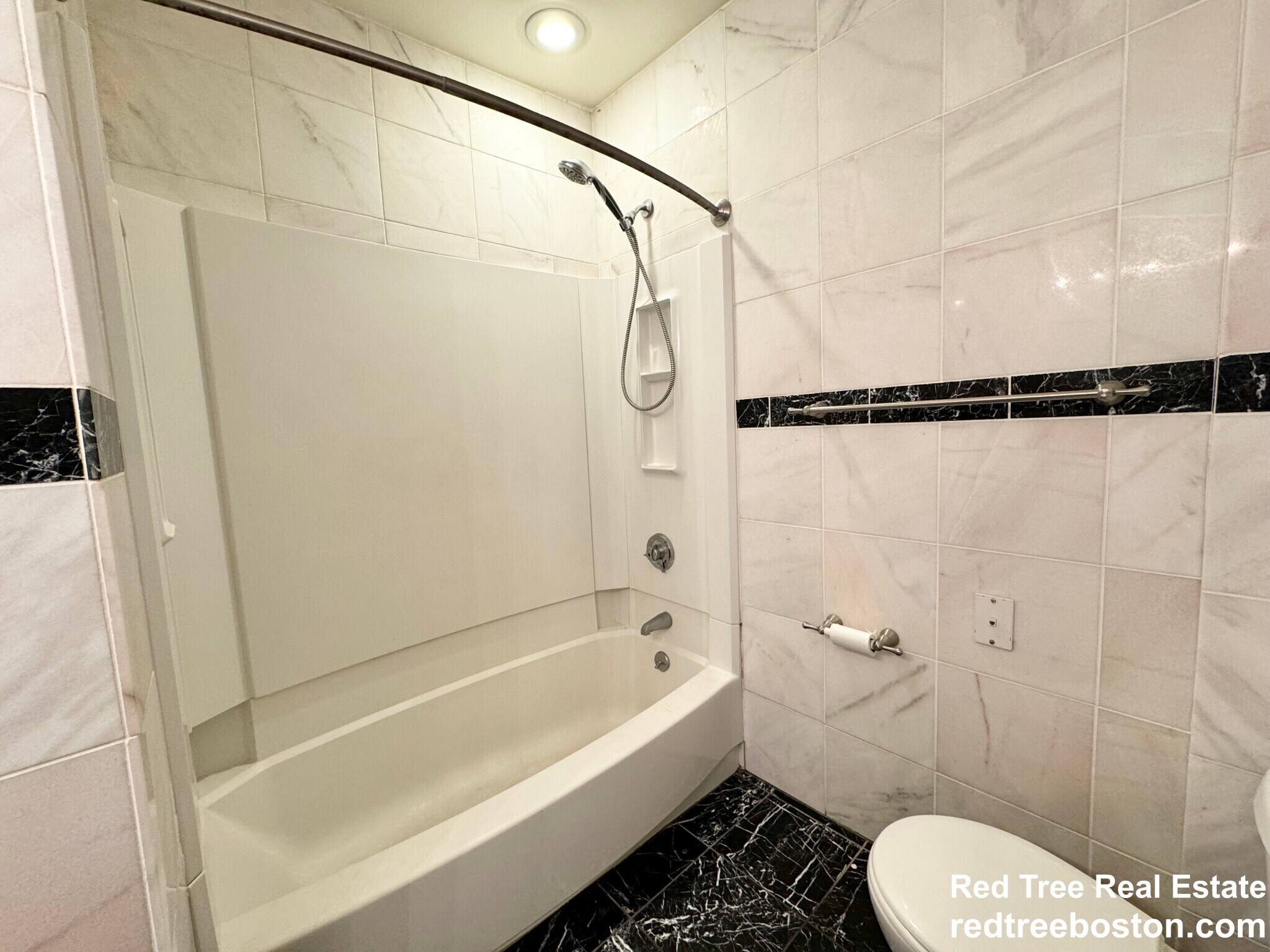 Unit 1, available 9/1 - 3 Grimes St