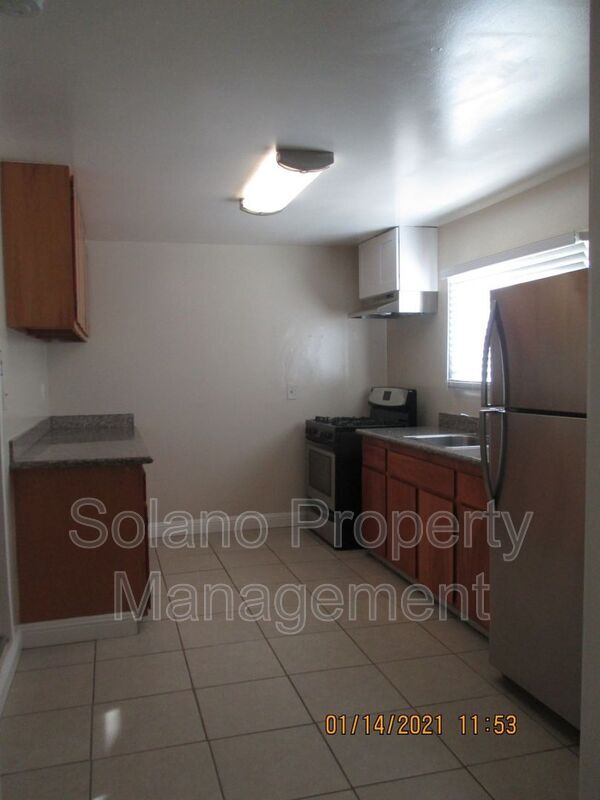 Building Photo - 721 Broadway St