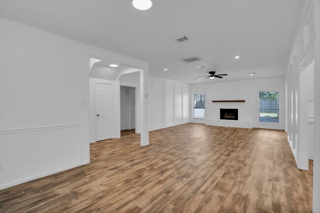 Building Photo - 12411 Exbury Ct