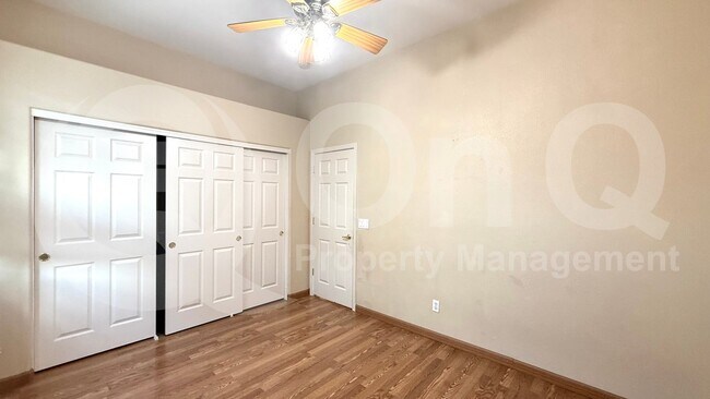Building Photo - 173 N Pineview Dr