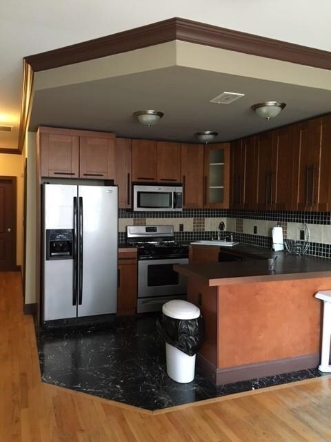 Building Photo - 41 Van Reypen St