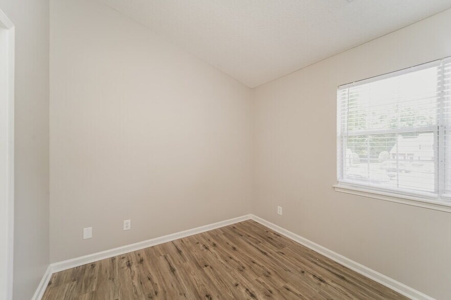 Building Photo - 5746 Prescott Ct