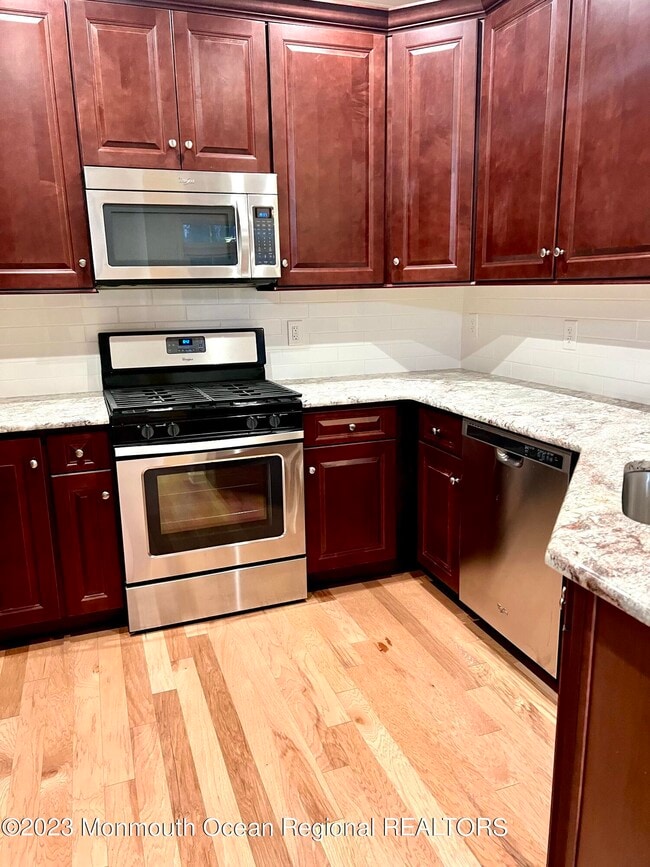 Building Photo - 5 Stock Ct