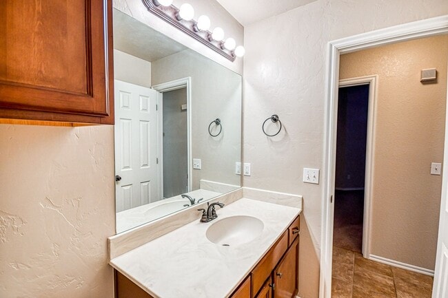 Building Photo - Beautiful three bedroom home with in-ground storm shelter!
