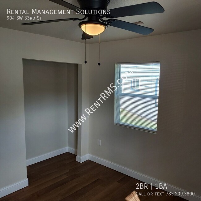 Building Photo - 904 SW 33rd St