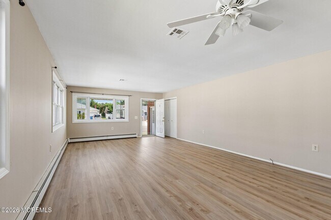 Building Photo - 10 Purnell St