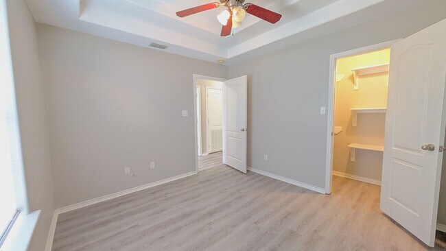 Building Photo - 3601 N Arroyo Park Ln