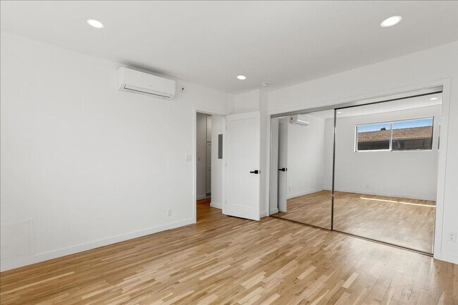 Building Photo - 652 Hayworth Ave