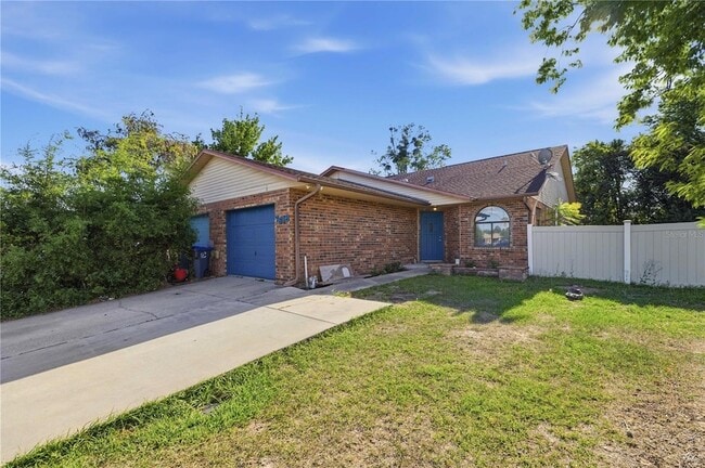 Building Photo - 7818 NE 21 Ave