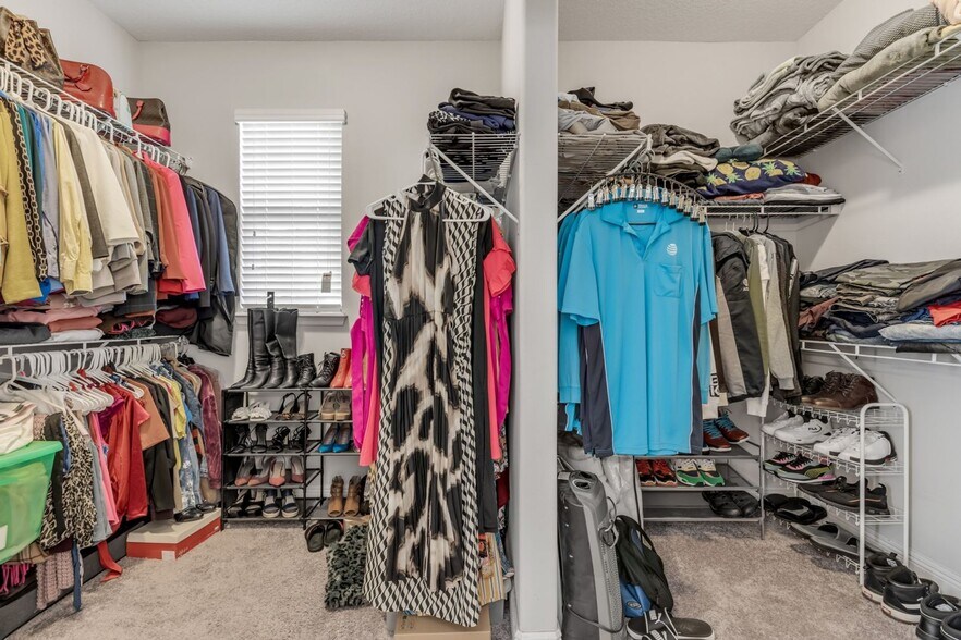 Building Photo - 111 Enclave Ave