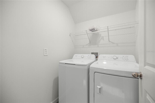 Building Photo - 3594 SE 37th Ct