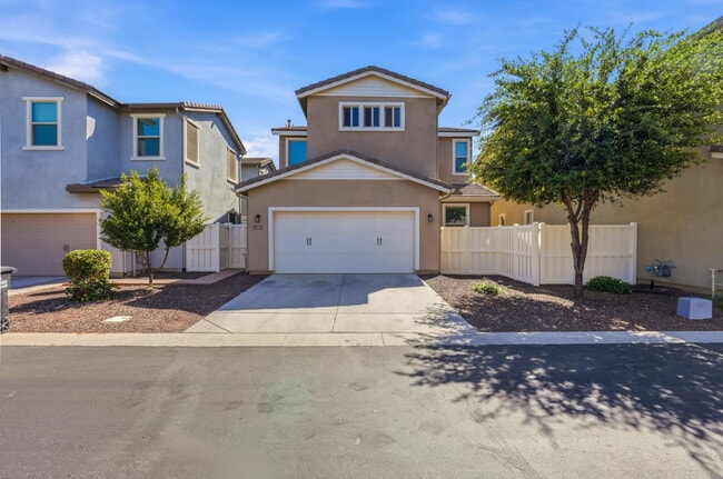 Building Photo - 2263 S Henry Ln