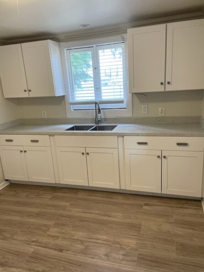 Building Photo - Cute 2br, 1ba home in Ramona.